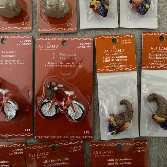 Ashland Miniature Fall Decor Set - Picture 4 of 8